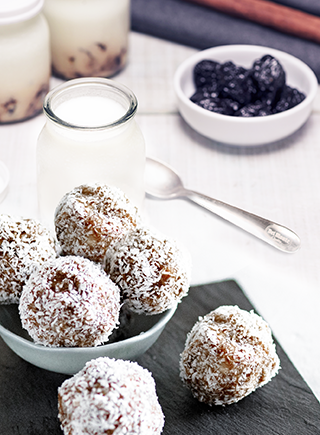 PRUNE ENERGY BALLS